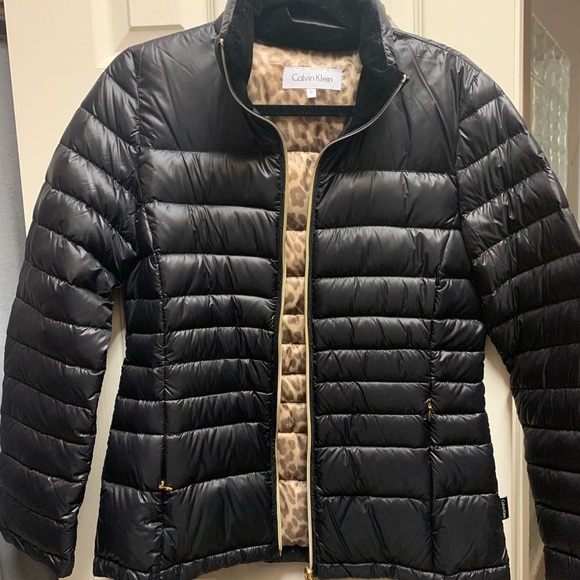 Calvin Klein lightweight puffer jacket - Picture 4 of 6